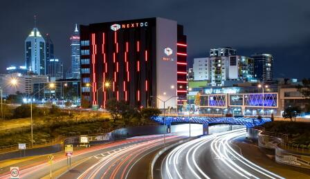 樓體照明工程中，溢格照明的優(yōu)勢(shì)與特點(diǎn)（深度解析）