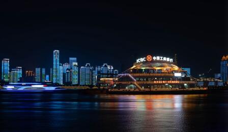 燈光藝術(shù)與城市營銷：樓體燈光工程如何提升城市形象？