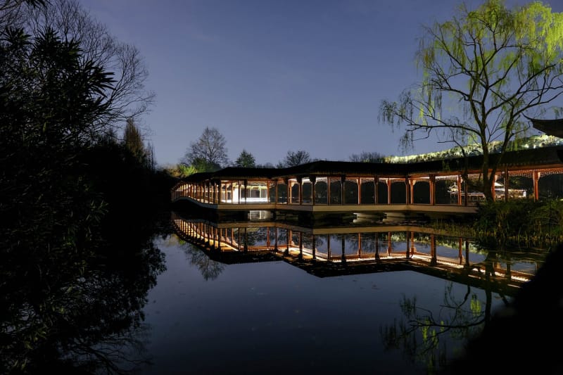 公園亮化工程.jpg 公園亮化工程.jpg