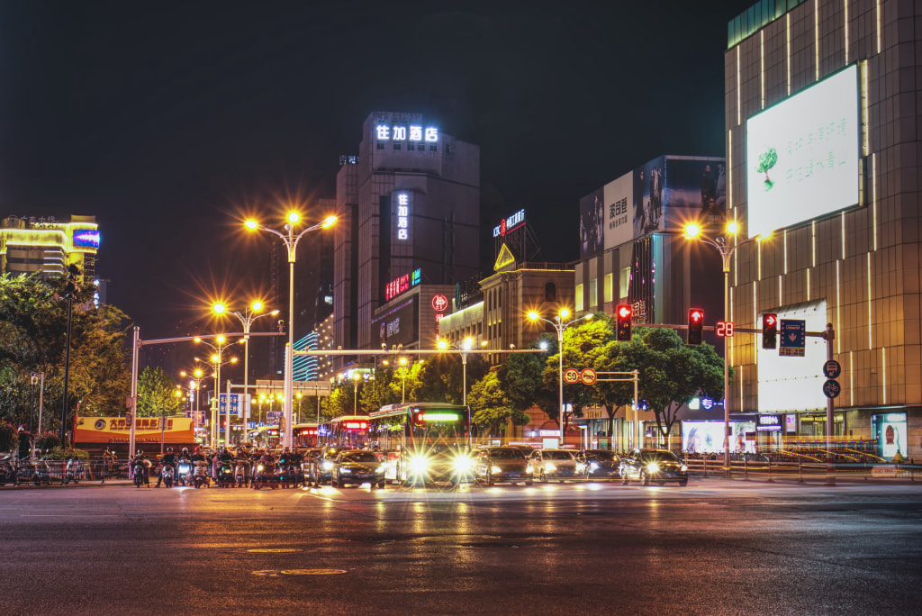 酒店樓體亮化.jpg 酒店樓體亮化.jpg