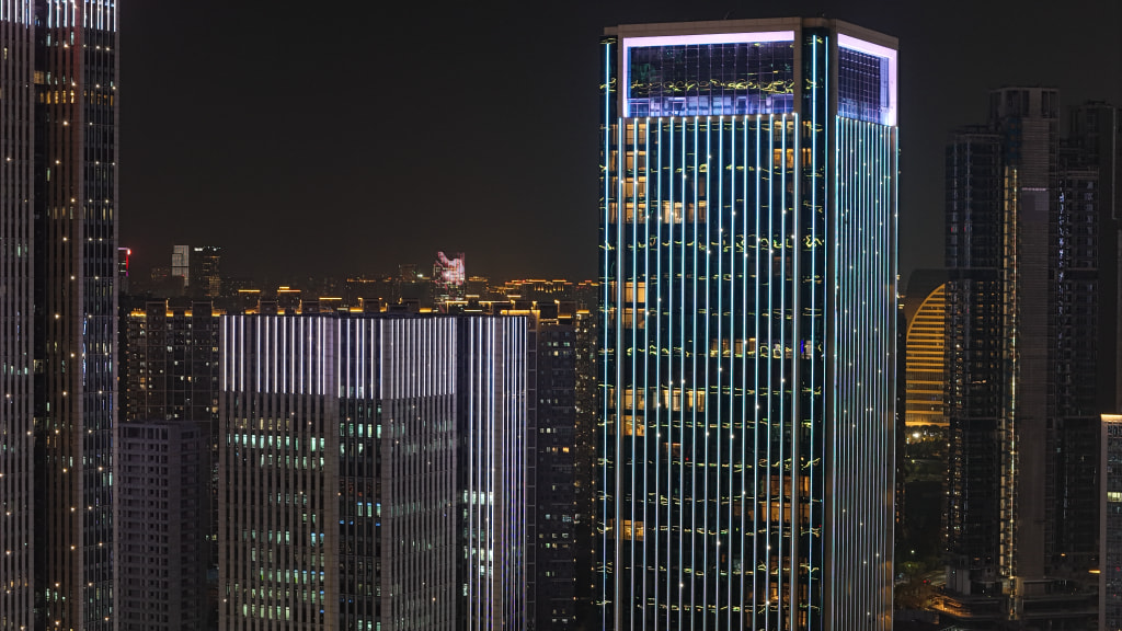 樓體泛光照明.jpg 樓體泛光照明.jpg