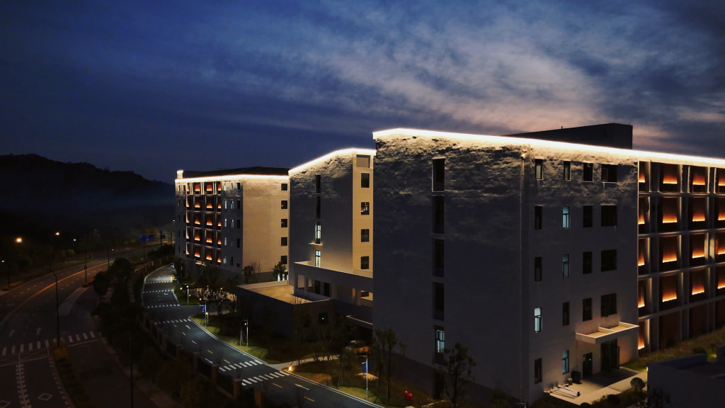 樓體泛光照明.jpg 樓體泛光照明.jpg